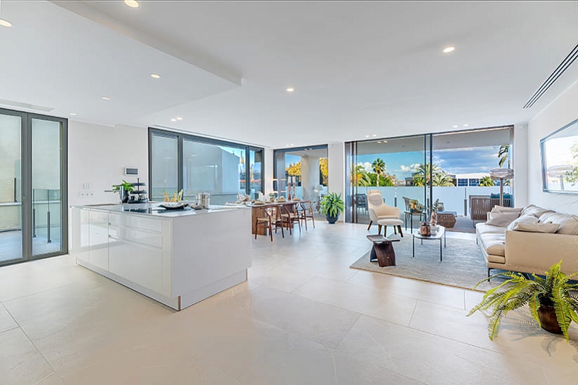 Luxurious penthouse with panoramic sea views in a luxury complex on Paseo Maritimo, Palma