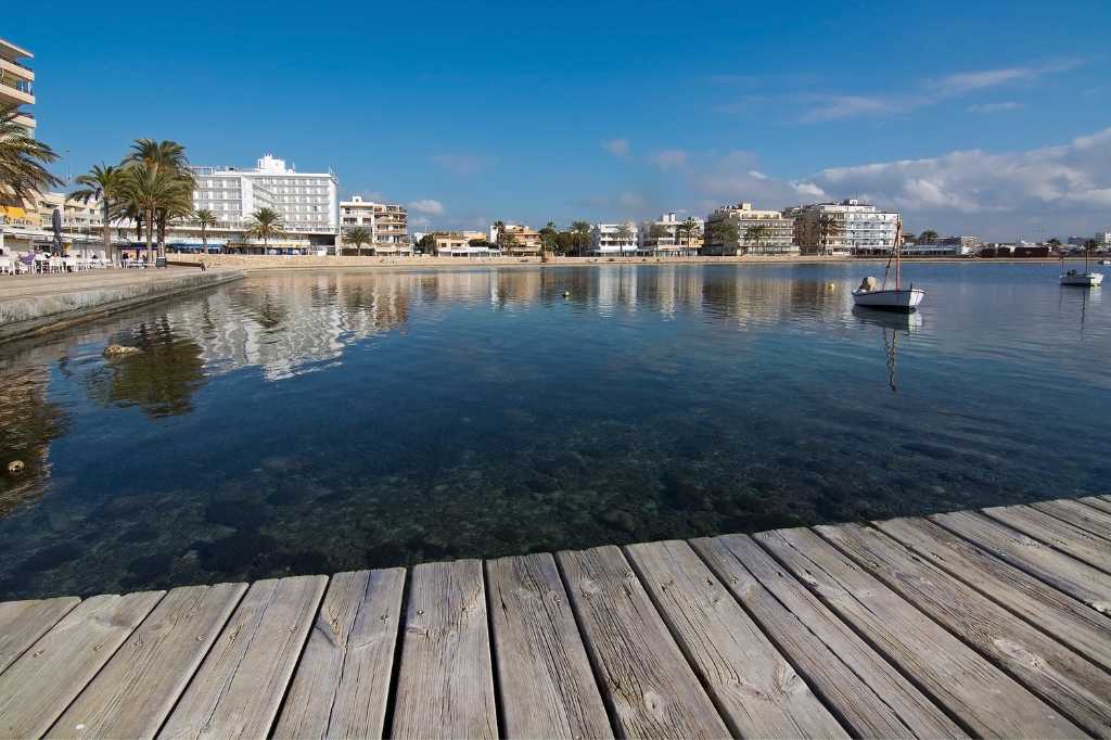 To Mallorca in December: The Perfect Winter Paradise for British Tourists