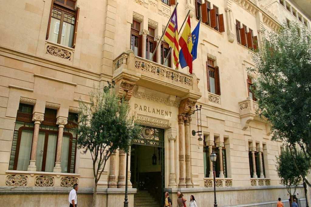 El Cercle Mallorquí, the building of the Parliament of the Balearic Islands, was built in 1918.