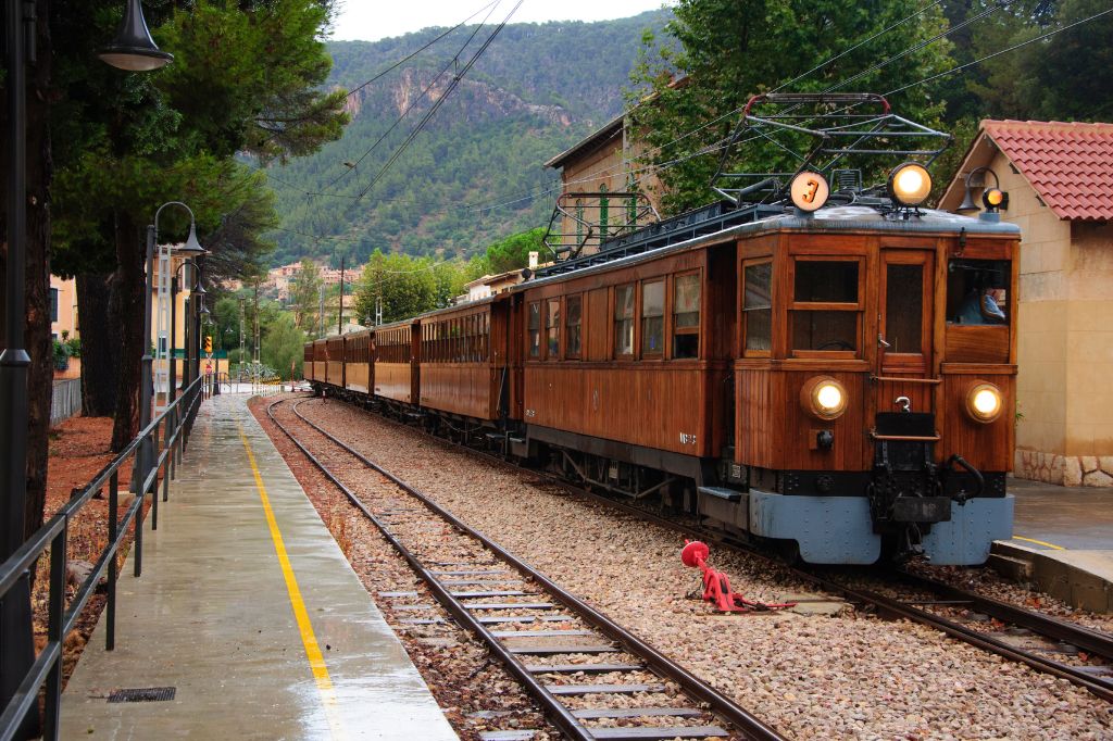 Bunyola trainstation