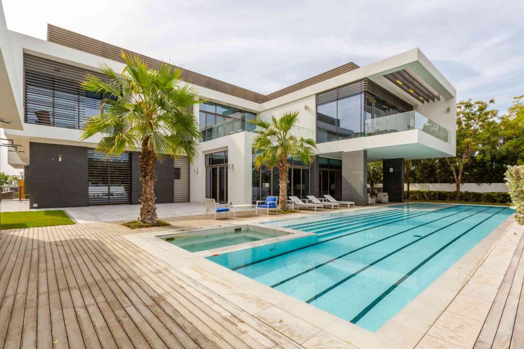 Modern villa for rent in Majorca
