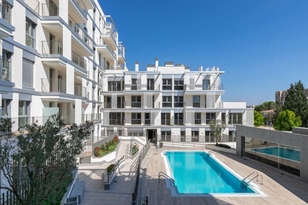 Pool in LLEVANT 96 Residential Complex