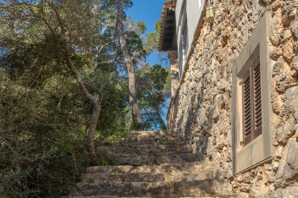 stone stair in Cala Figuera