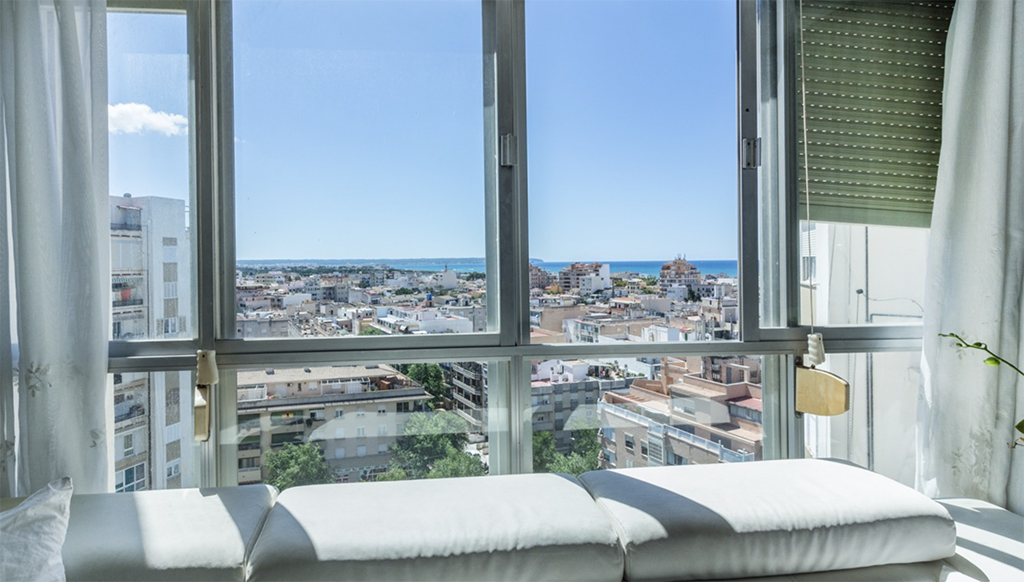 3 bedroom apartment with sea views in Palma