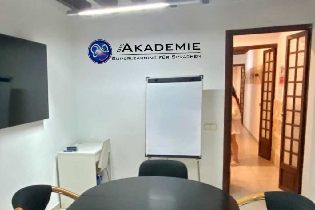 Classroom at Die Akademie