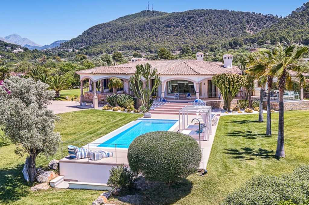 Country house with garden in Mallorca