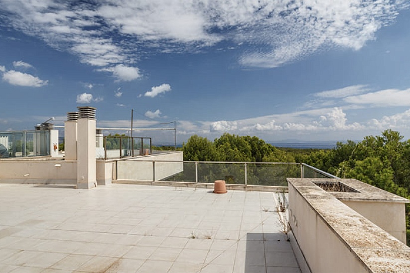 Lovely apartment with sea views in Sol de Mallorca