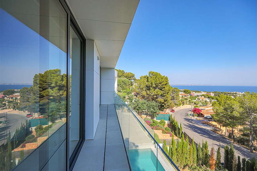 New modern style villa with sea views in Costa den Blanes