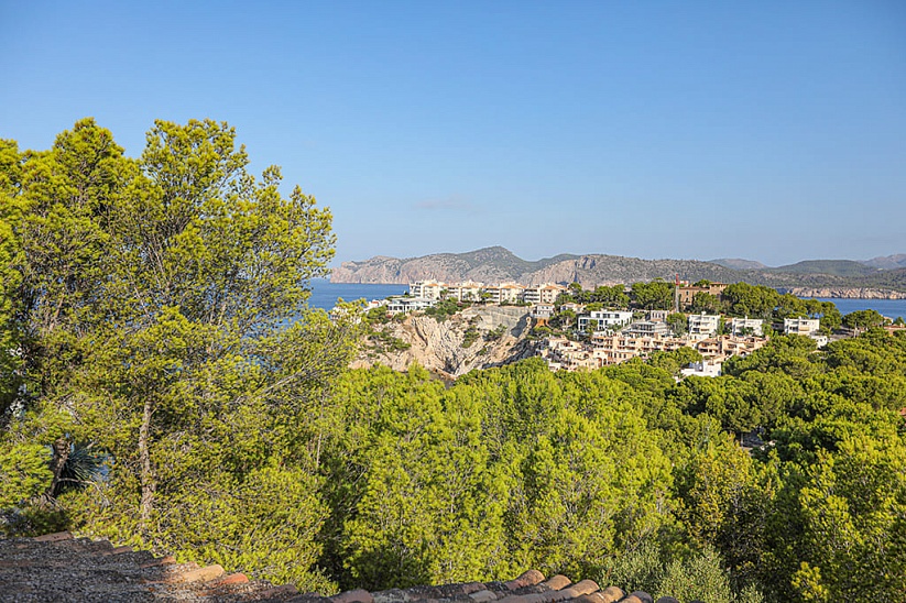 Plot of land with sea views in a prestigious location in Nova Santa Ponsa