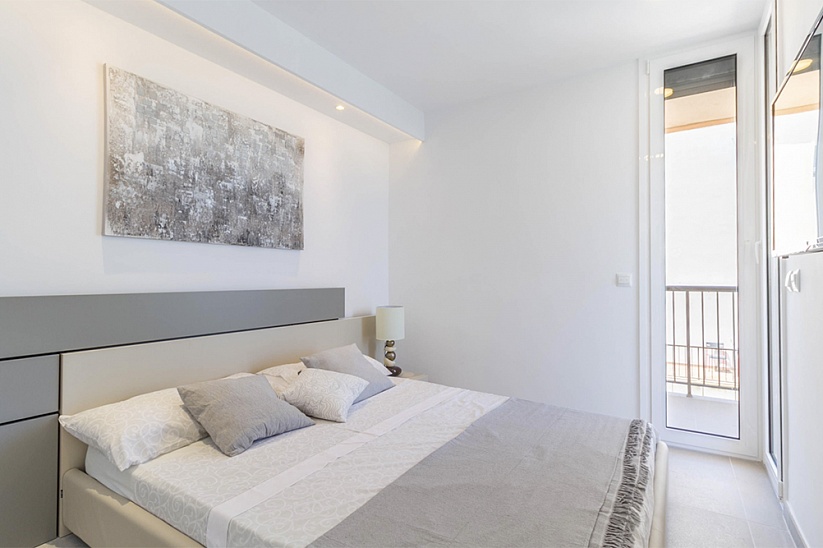 New apartment with fantastic panoramic sea views in Santa Ponsa