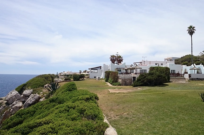 Seafront villa in Cala Dor