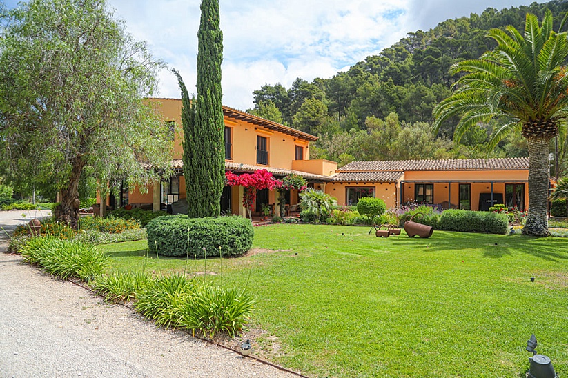 Luxury country villa in an ideal location in S'Arraco