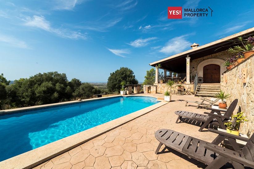 Beautiful Finca with pool and panoramic views near Palma