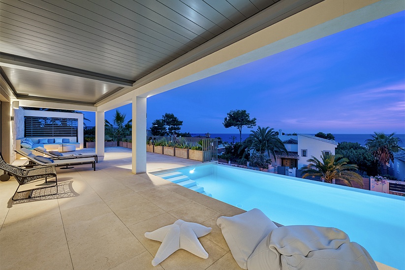 New villa with stunning sea views in Santa Ponsa