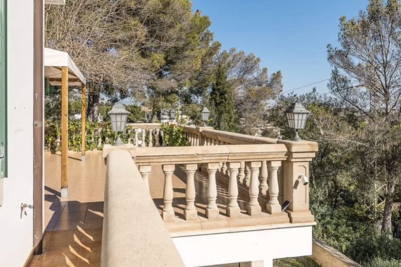 Majestic villa with partial sea views in Cas Catala