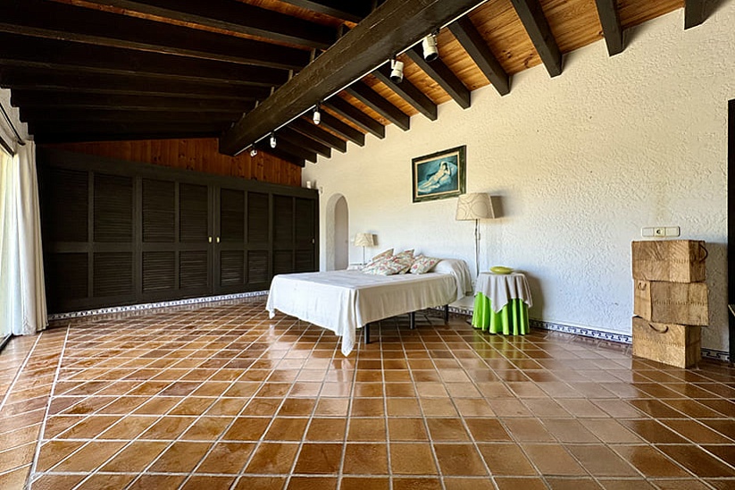 Charming Traditional Finca with Central Location and Guest House in Costa de la Calma