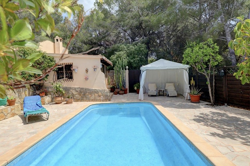 Family villa with pool in Costa de la Calma