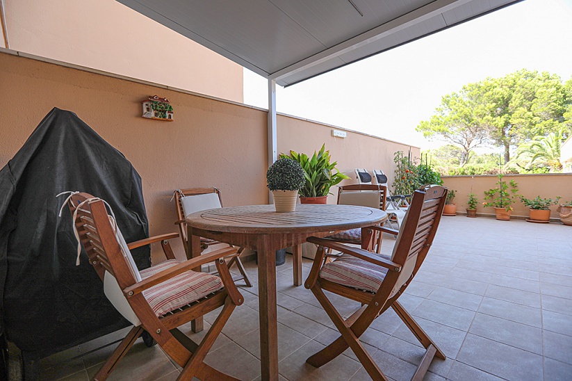 3 bedroom apartment with large patio next to the sea in El Toro