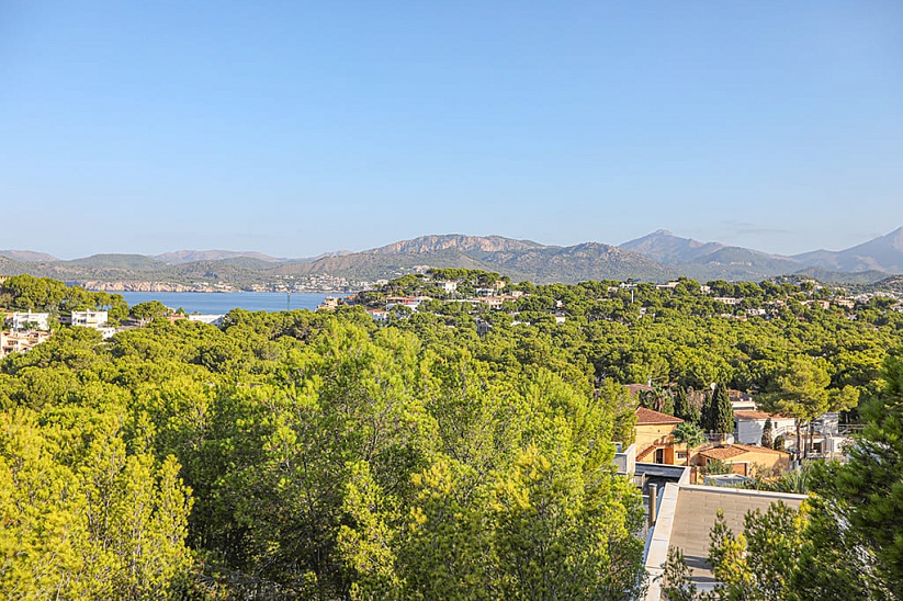 Plot of land with sea views in a prestigious location in Nova Santa Ponsa