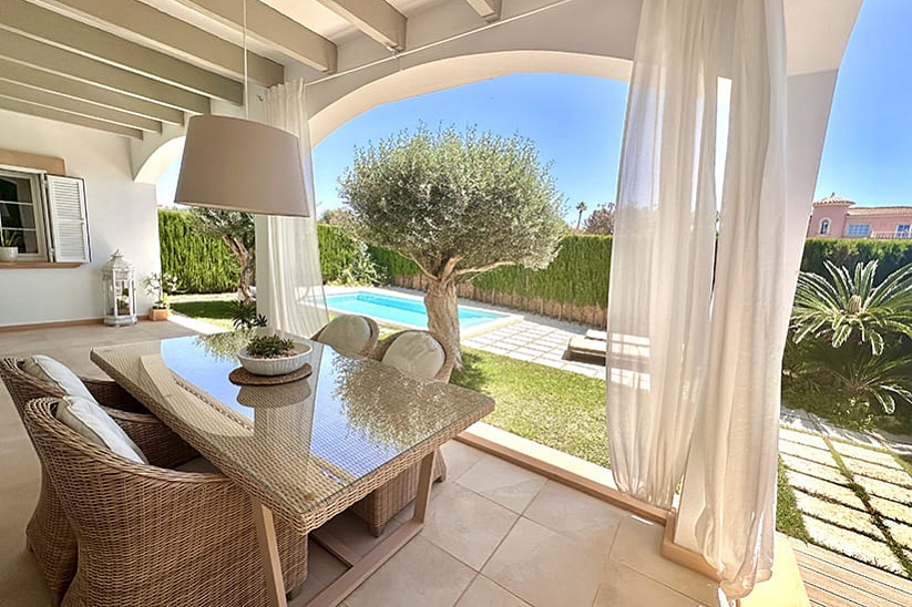 Stunning 4 bedroom villa with private pool in Sa Torre, Llucmajor