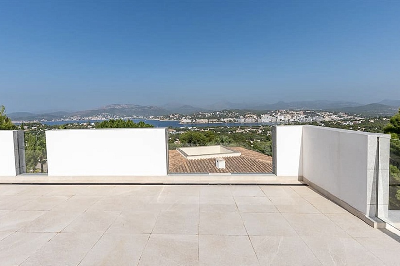 New villa with fantastic sea views in Nova Santa Ponsa