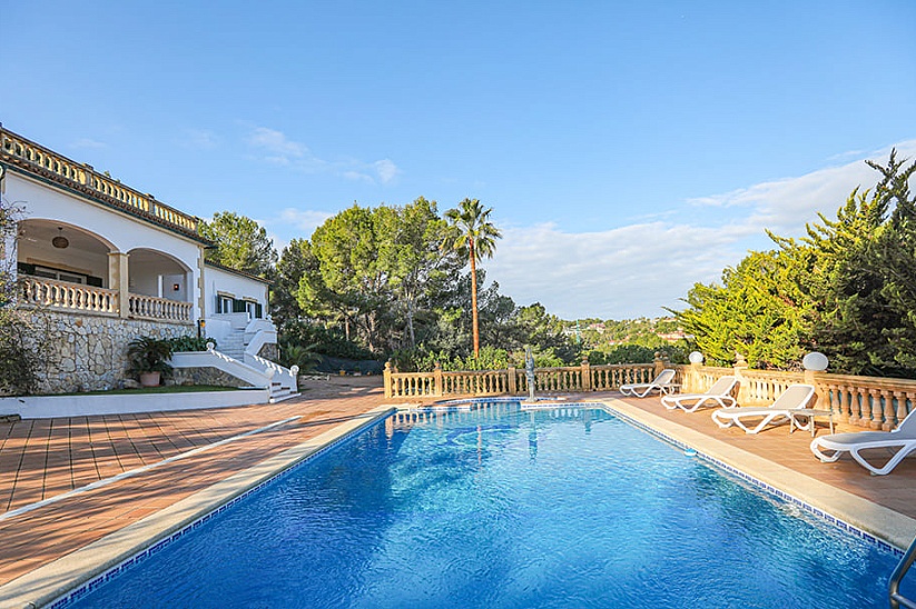 Stunning villa in Cala Vines