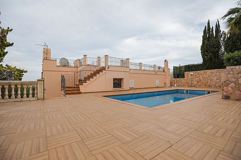 Delightful 4 bedroom villa with sea views in Costa de la Calma