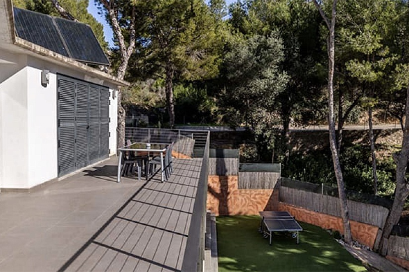 Modern villa with pool in a green area in Costa de la Calma