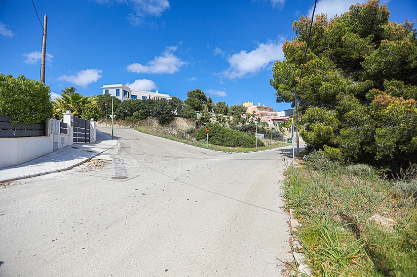 Excellent plot of land with sea views in Cala Vinyes