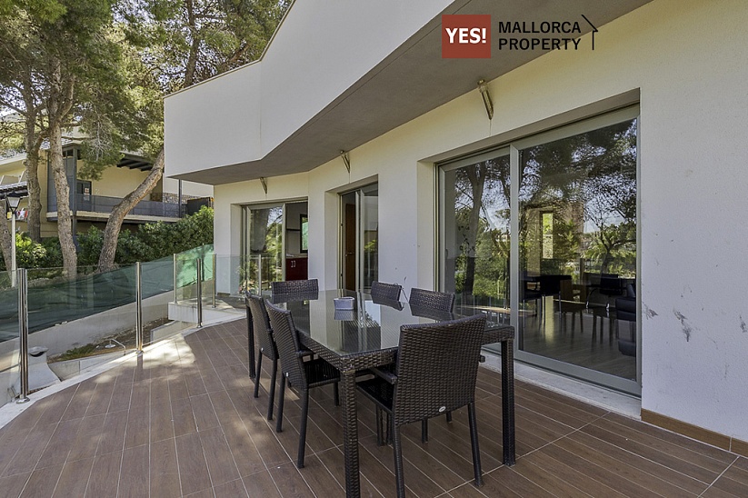Modern style Villa with beach access in Cala Vines