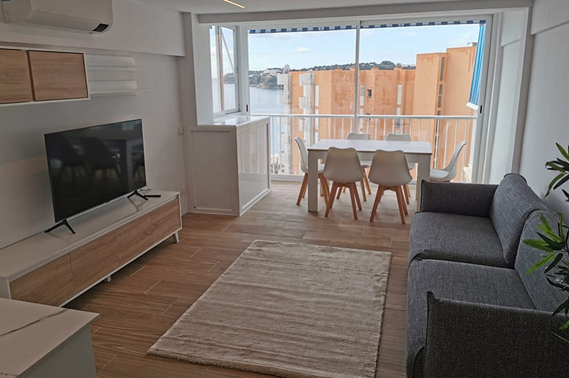 Renovated apartment with sea views in Magaluf
