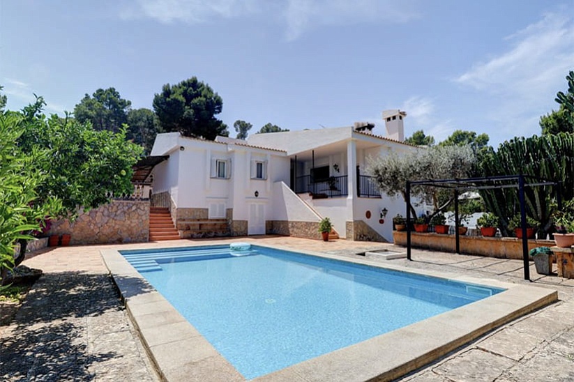 Charming house in a prestigious location in Santa Ponsa