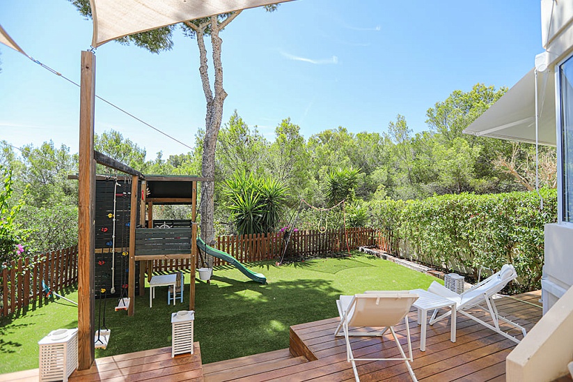 Luxury apartment with garden and patio in Cas Catala