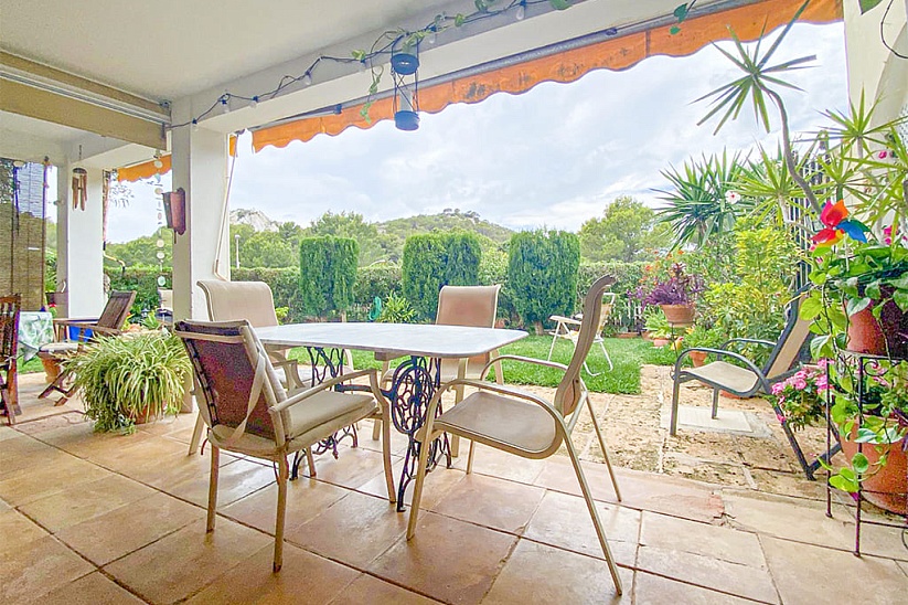 Lovely family townhouse in popular residence with garden and pools in Santa Ponsa
