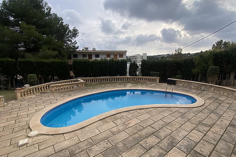 Spacious villa with pool in Cala Vines