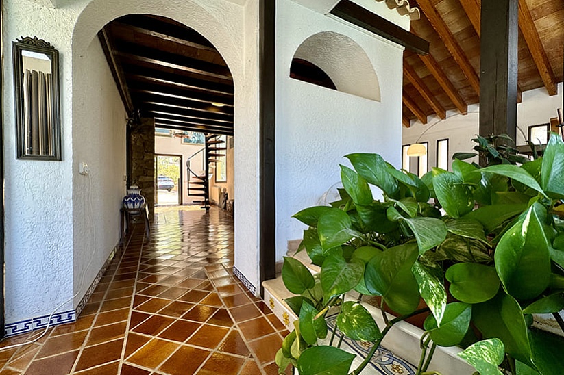 Charming Traditional Finca with Central Location and Guest House in Costa de la Calma