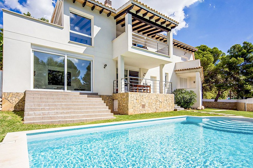 4 bedroom villa a few steps from the beach in Costa de la Calma
