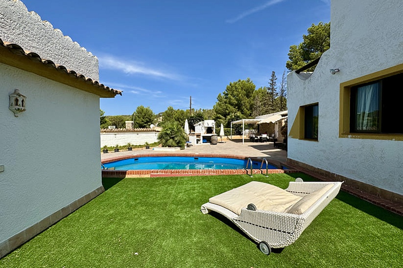 Charming Traditional Finca with Central Location and Guest House in Costa de la Calma