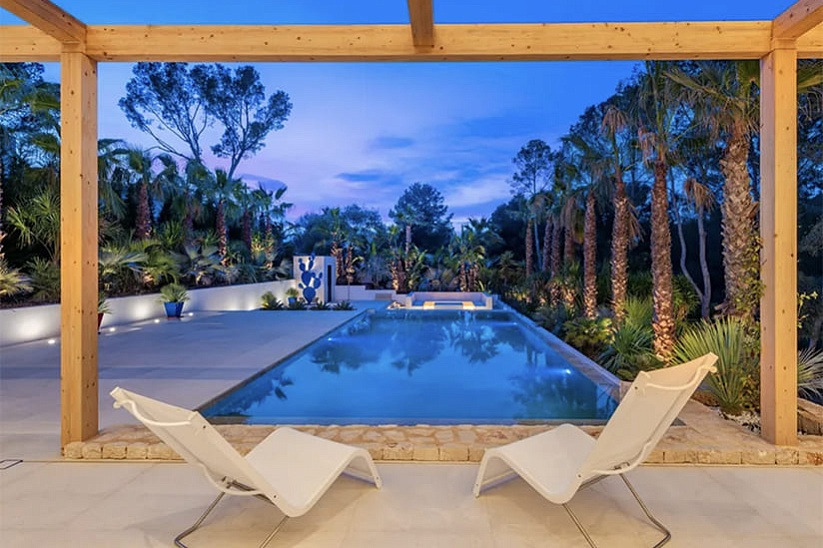 Luxury villa in a prestigious location in Santa Ponsa