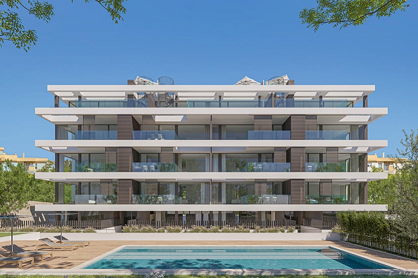 Newly built apartment with garden in a luxury complex in Cala Mayor