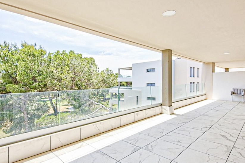 Modern new apartment in a prestigious residence in Santa Ponsa