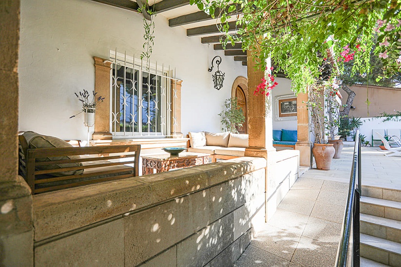 Beautiful and stylish villa with garden and pool in Can Pastilla