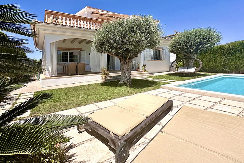 Stunning 4 bedroom villa with private pool in Sa Torre, Llucmajor