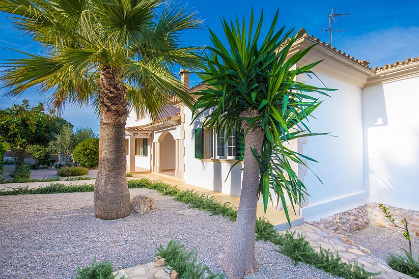 Luxury villa in a prestigious area in Santa Ponsa