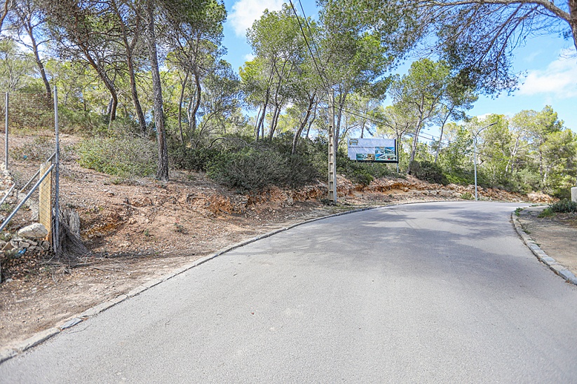 Plot with sea views in Cala Vinyes