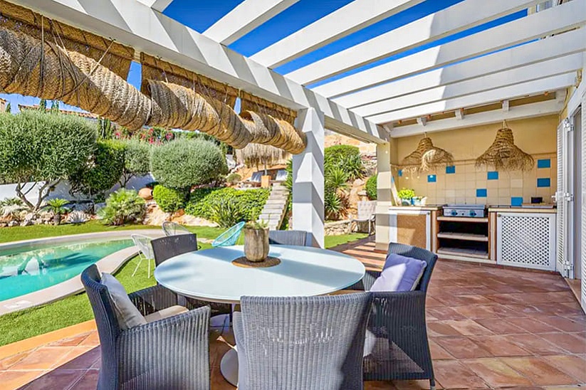 Spacious family villa with garden and pool in Nova Santa Ponsa