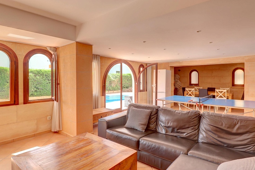 5 bedroom villa with sea views in Costa d'en Blanes