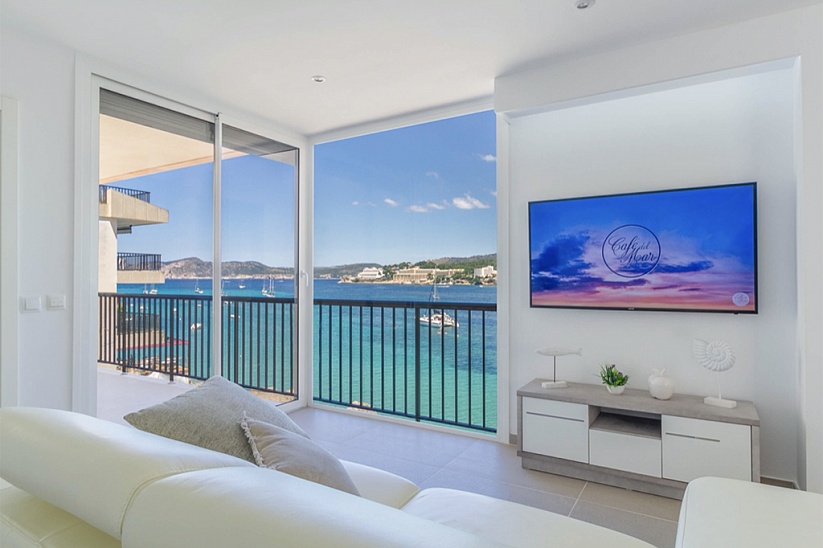 New apartment with fantastic panoramic sea views in Santa Ponsa