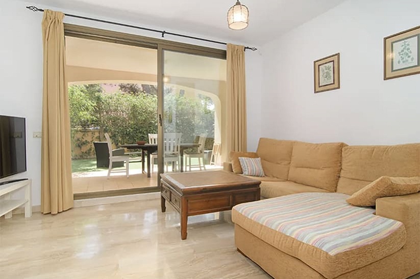 Wonderful apartment with garden in a beautiful residence in Puig de Ros