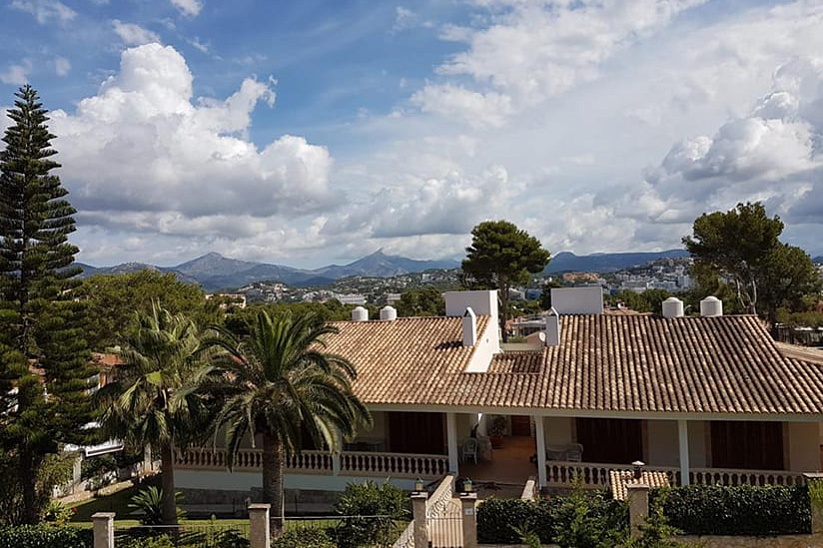 Detached house with a lot of potential in Nova Santa Ponsa